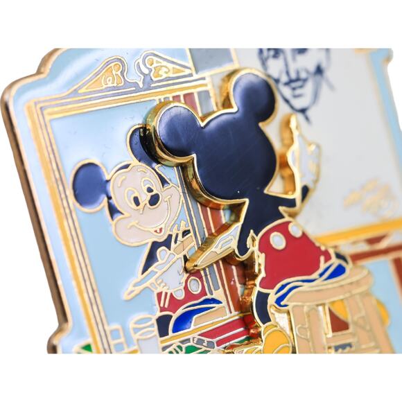 Walt Disney Mickey Mouse Norman Rockwell Triple Self Portrait 2001 3D Pin - Picture 4 of 8